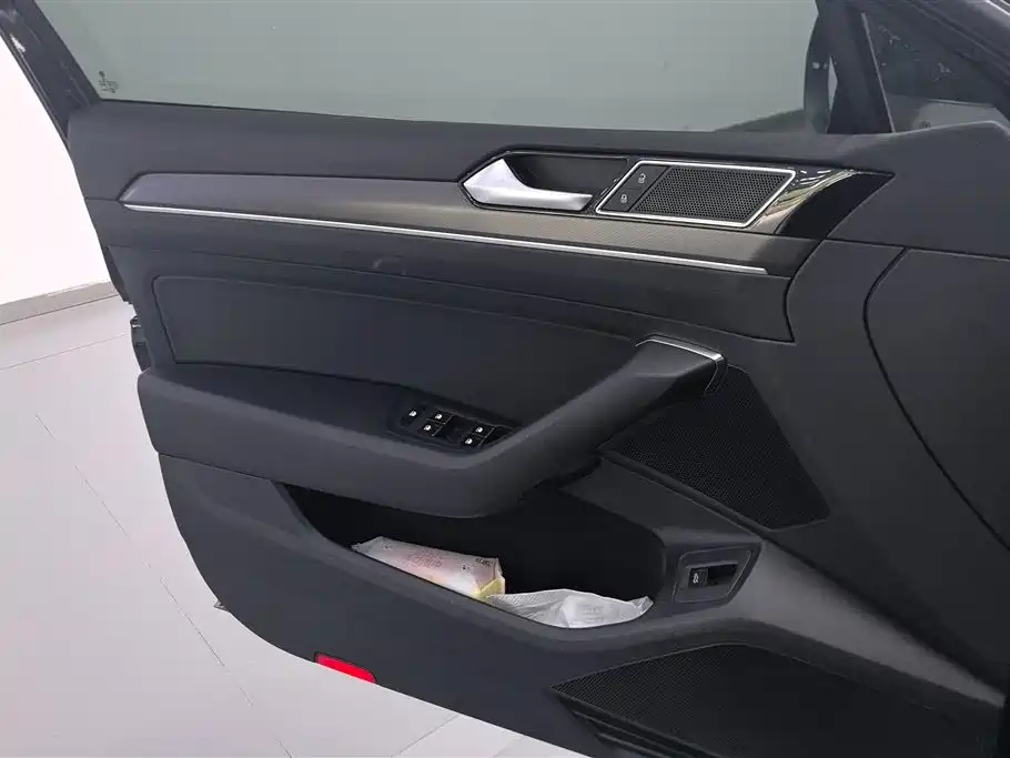 Volkswagen Magotan 2020 330TSI DSG Leading фото 7