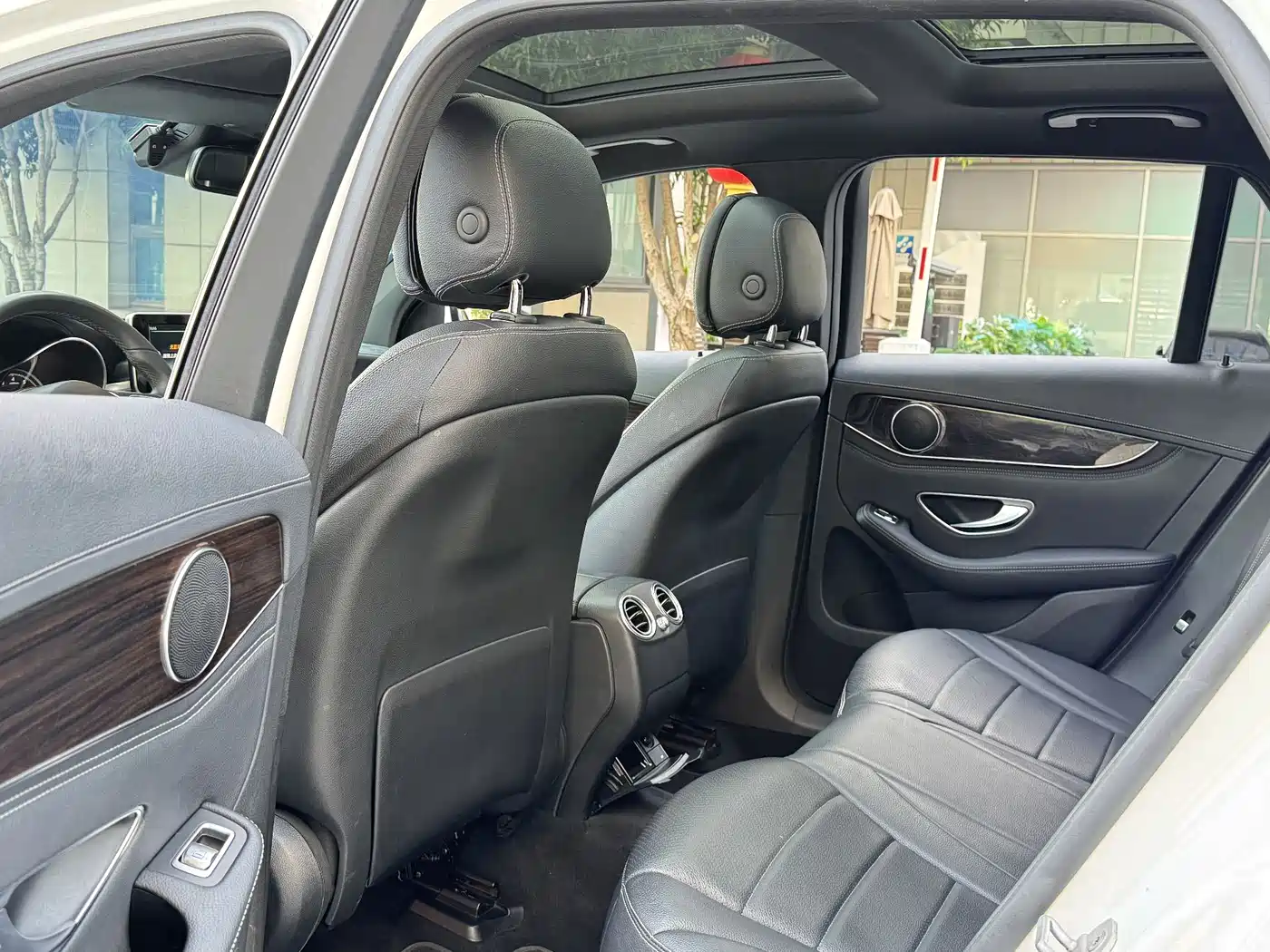 Mercedes-Benz GLC 2016 GLC 260 4MATIC Luxury фото 8