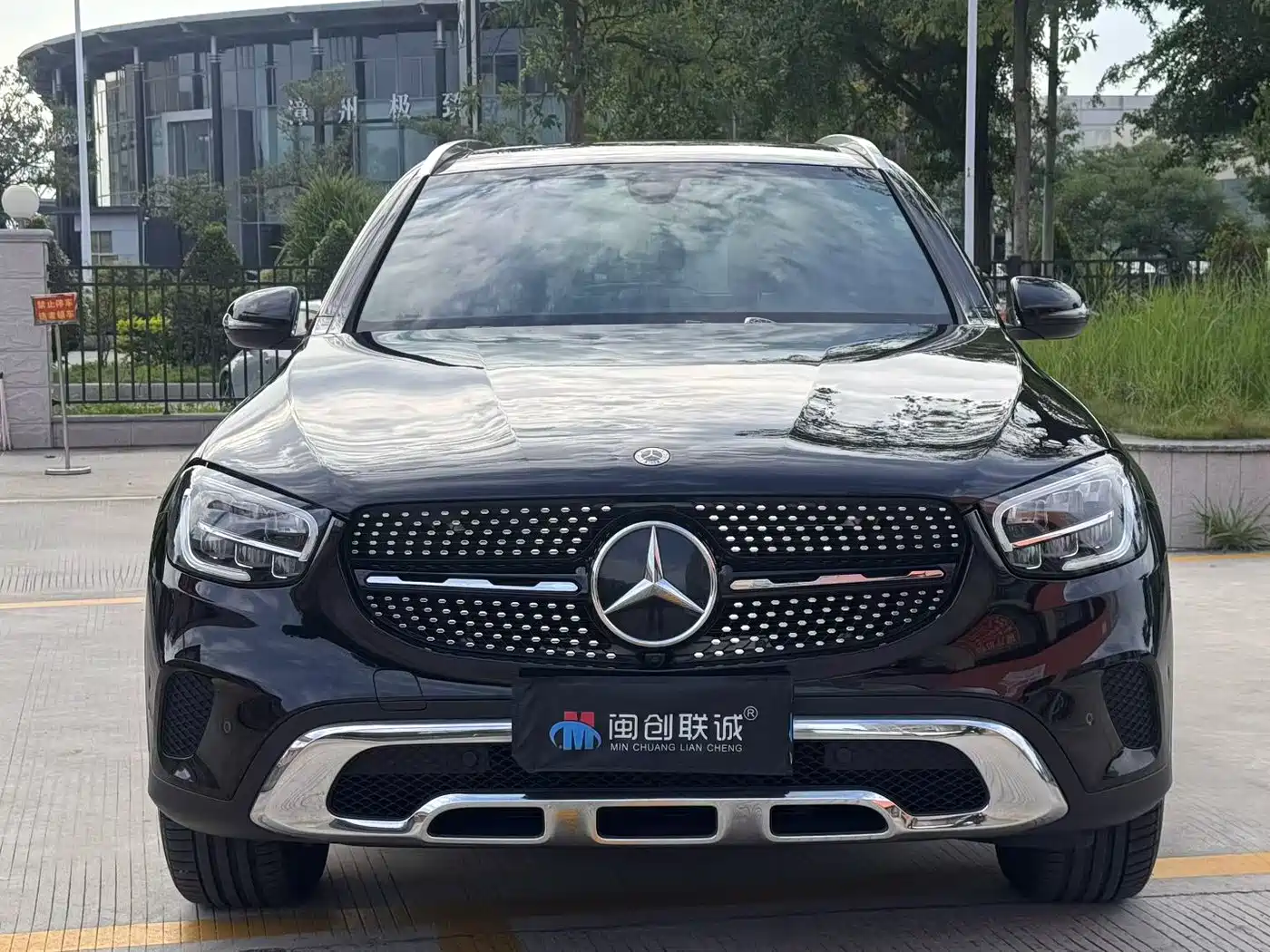 Mercedes-Benz GLC 2021 GLC 260 L 4MATIC Sporty фото 2