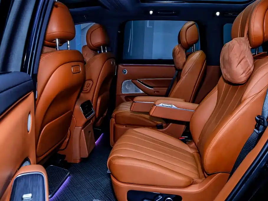 AITO Wenjie AITO M8 2025 Extended Range Ultra 53.4kWh 6-Seater фото 6