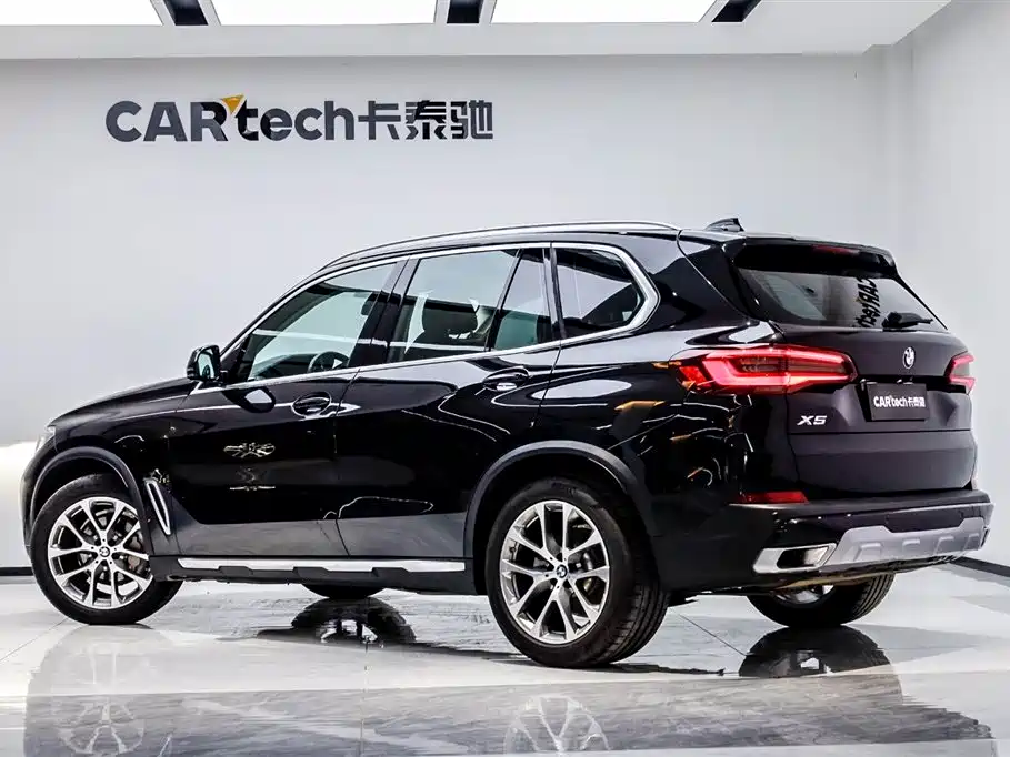 BMW X5 (Import) 2020 xDrive30i M Sport Package фото 4