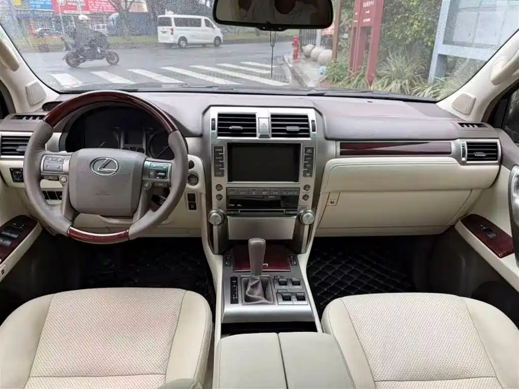 Lexus GX 2010 460 фото 6