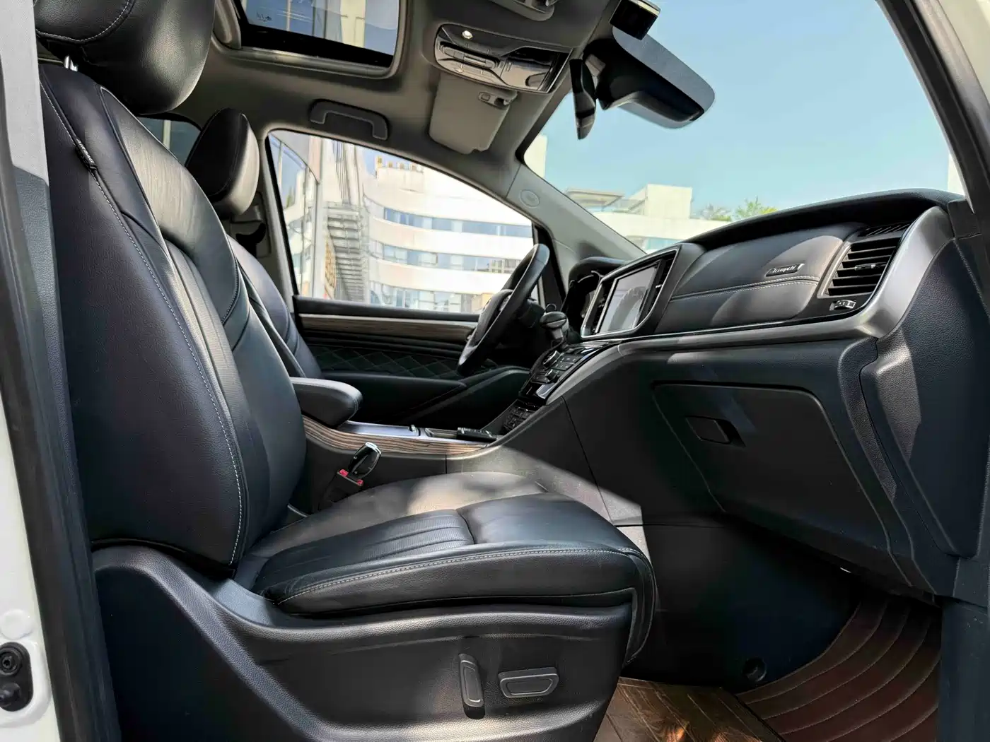 GAC Trumpchi Trumpchi M8 2019 320T Ultimate Edition фото 6