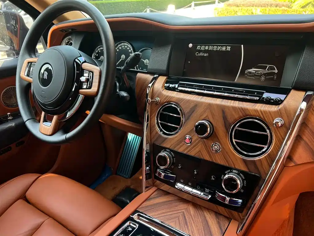 Rolls-Royce Cullinan 2020 2018 5-Seater Version