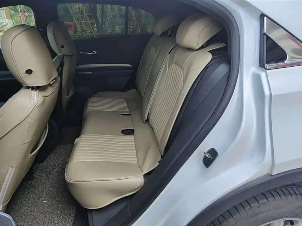 Cadillac XT4 2018 28T FWD Leading Edition фото 17