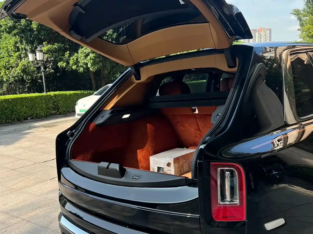 Rolls-Royce Cullinan 2020 2018 5-Seater Version