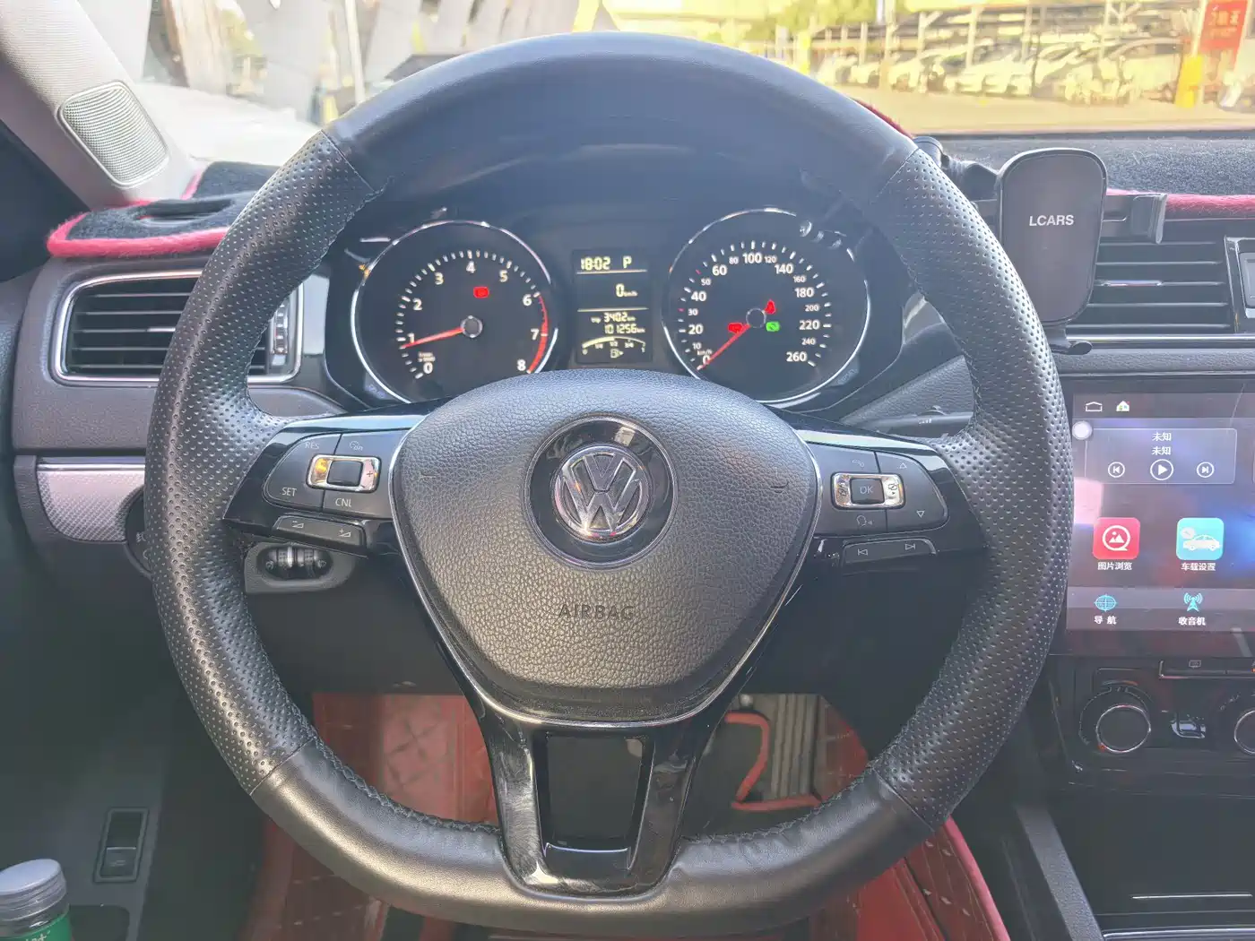 Volkswagen Sagitar 2017 1.6L Automatic Comfort фото 7
