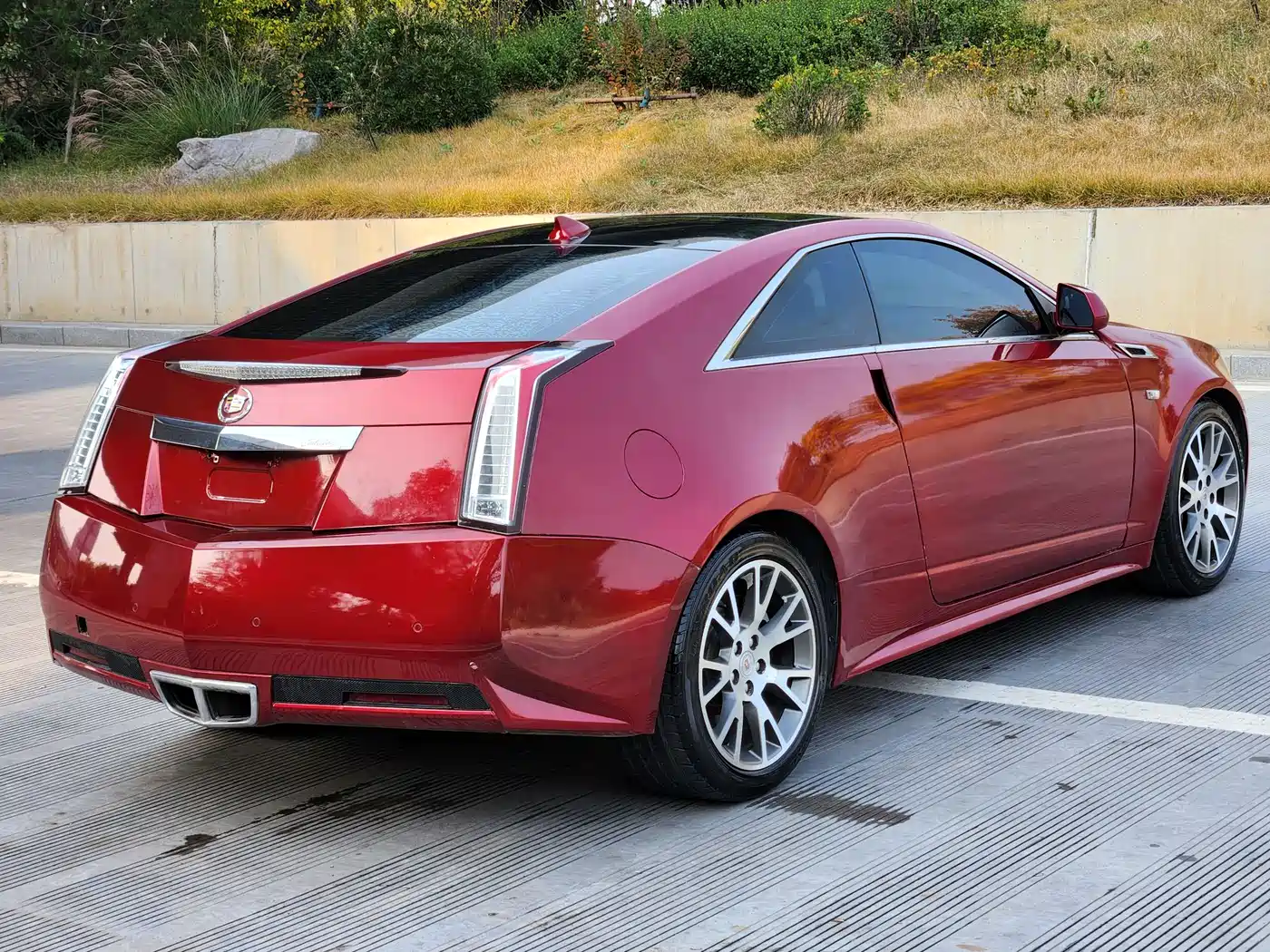 Cadillac CTS (Import) 2011 3.6 COUPE фото 4