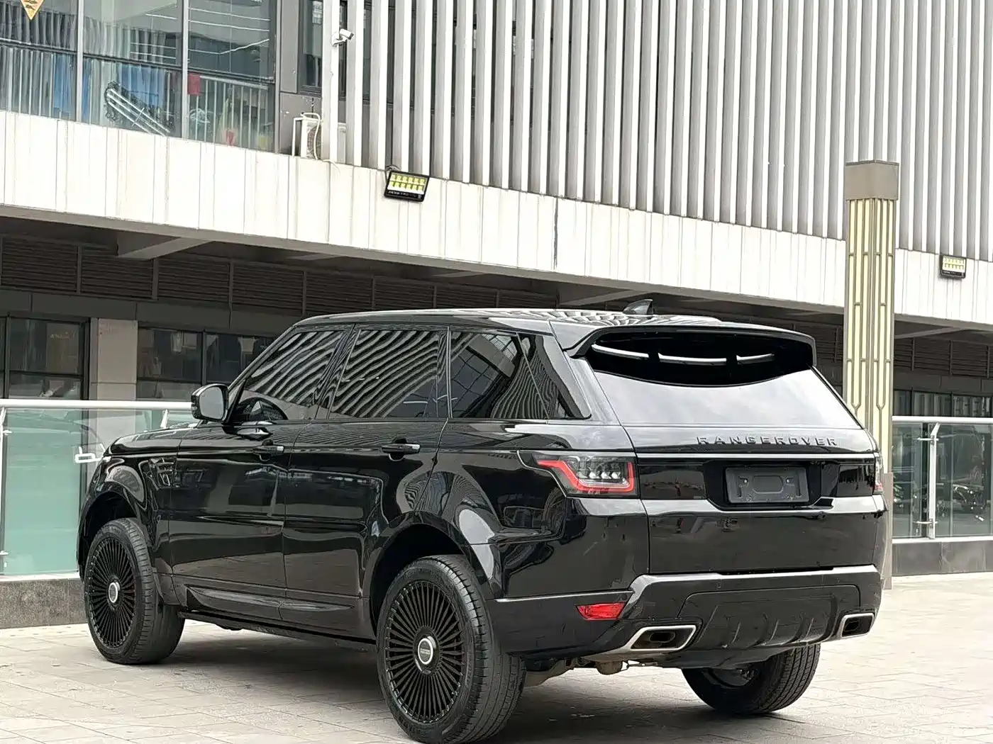 Land Rover Range Rover Sport 2020 3.0 L6 HSE DYNAMIC фото 7