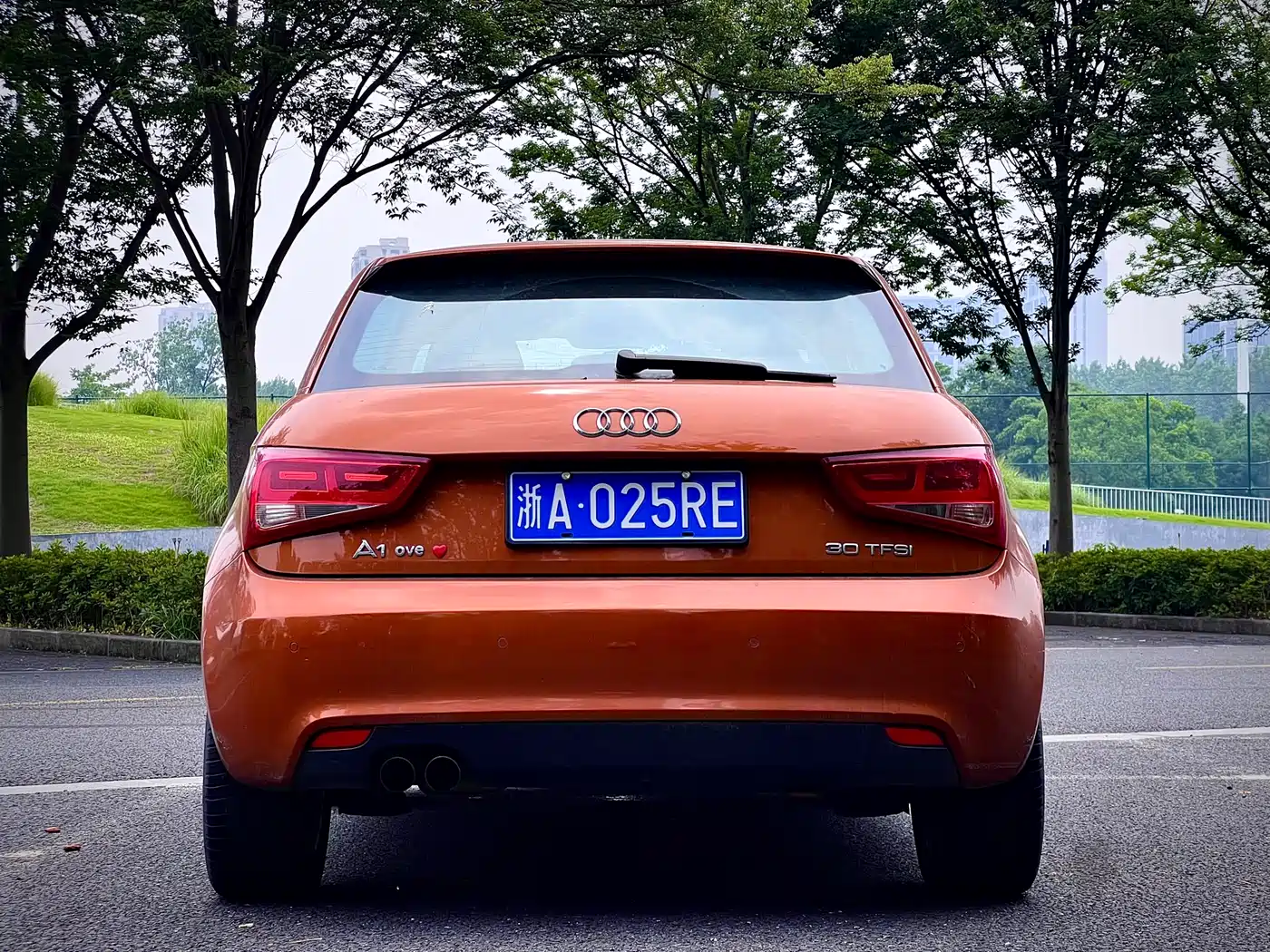 Audi A1 2015 2014 30 TFSI Fashion