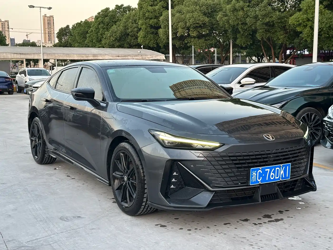 CHANGAN UNI-V