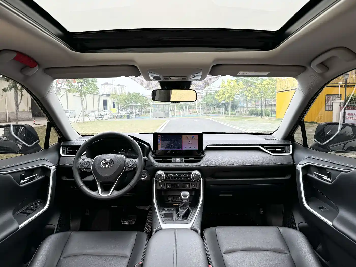 Toyota RAV4 Rongfang 2023 2.0L CVT FWD Style Plus Edition фото 32
