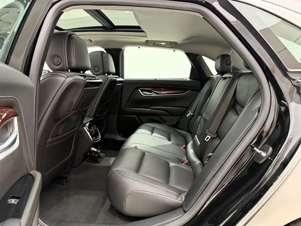 Cadillac XTS 2014 28T Luxury Edition фото 17