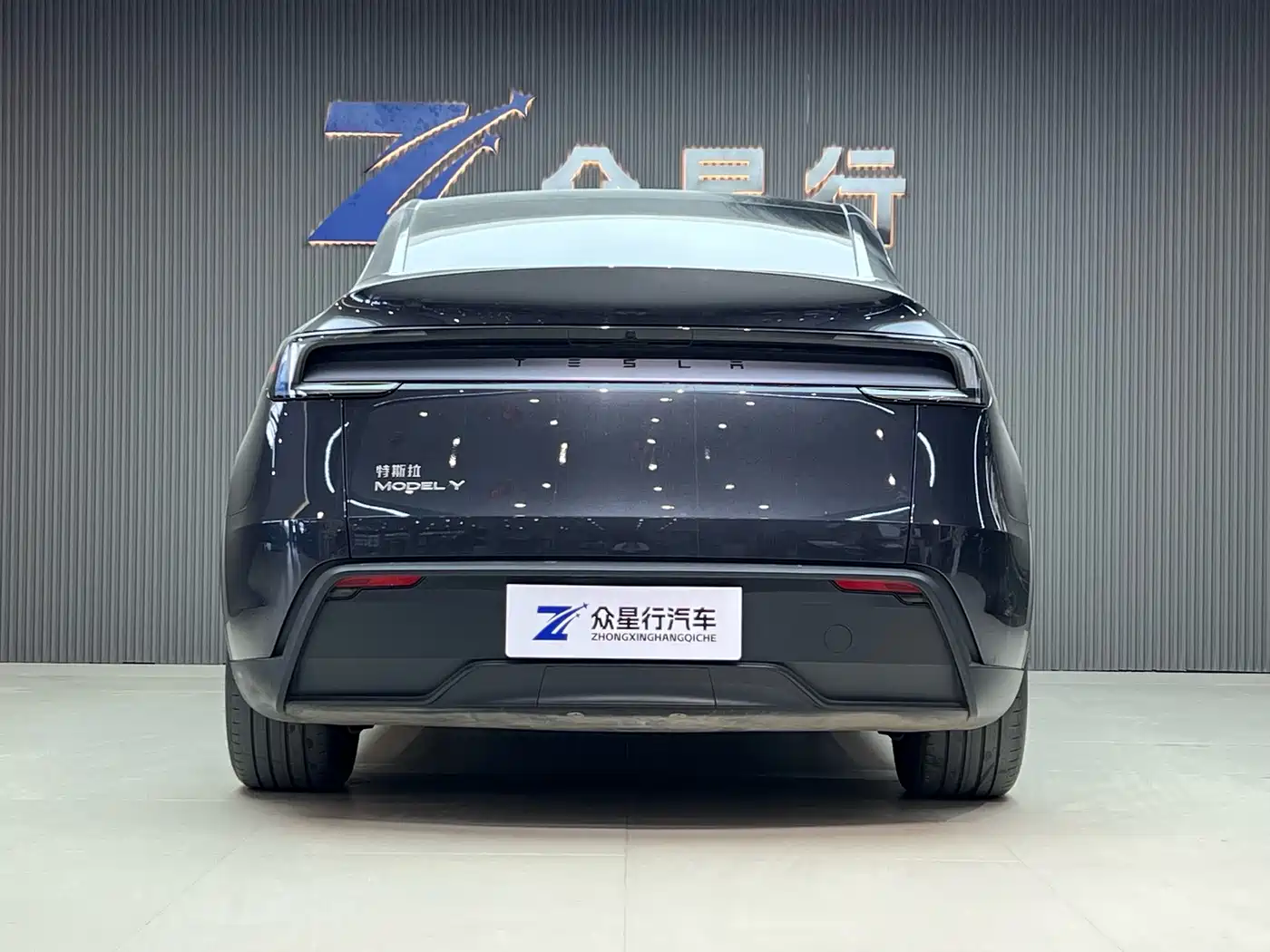 Tesla Model Y 2026 2025 Rear-Wheel Drive