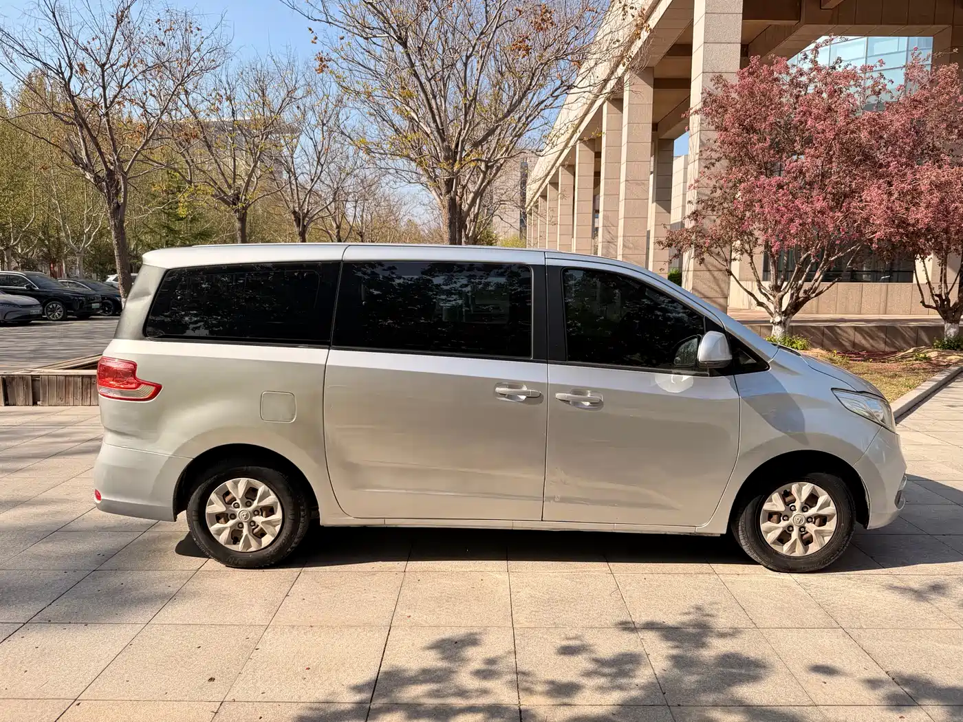 SAIC Maxus Maxus G10 2015 2.0T Automatic Commemorative Edition фото 6