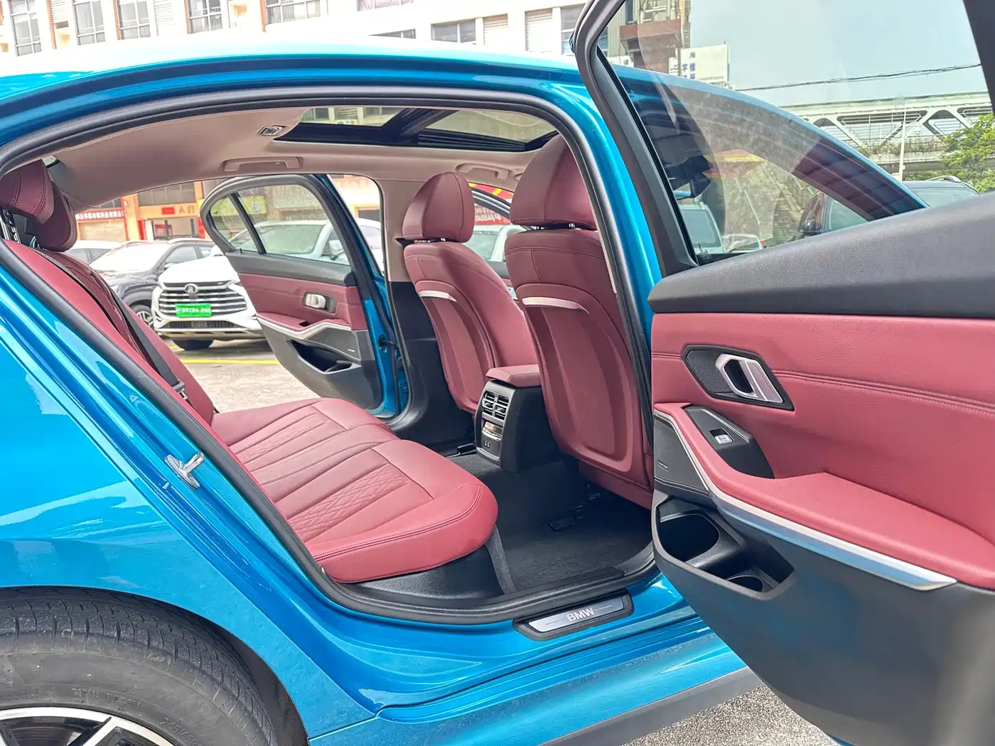 Photo 8 - BMW i3