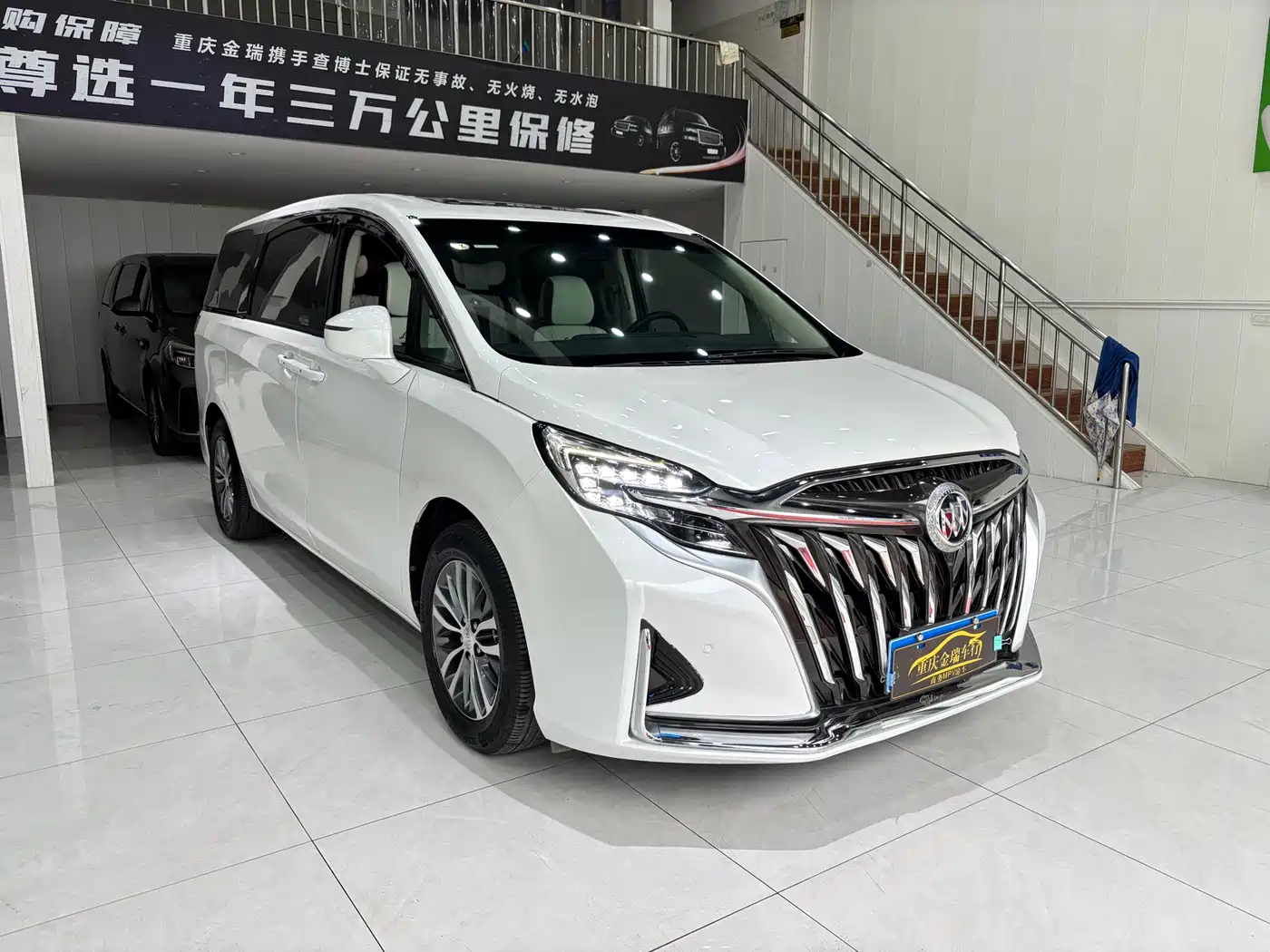 Buick GL8 2021 ES Landlord 653T Comfort фото 3