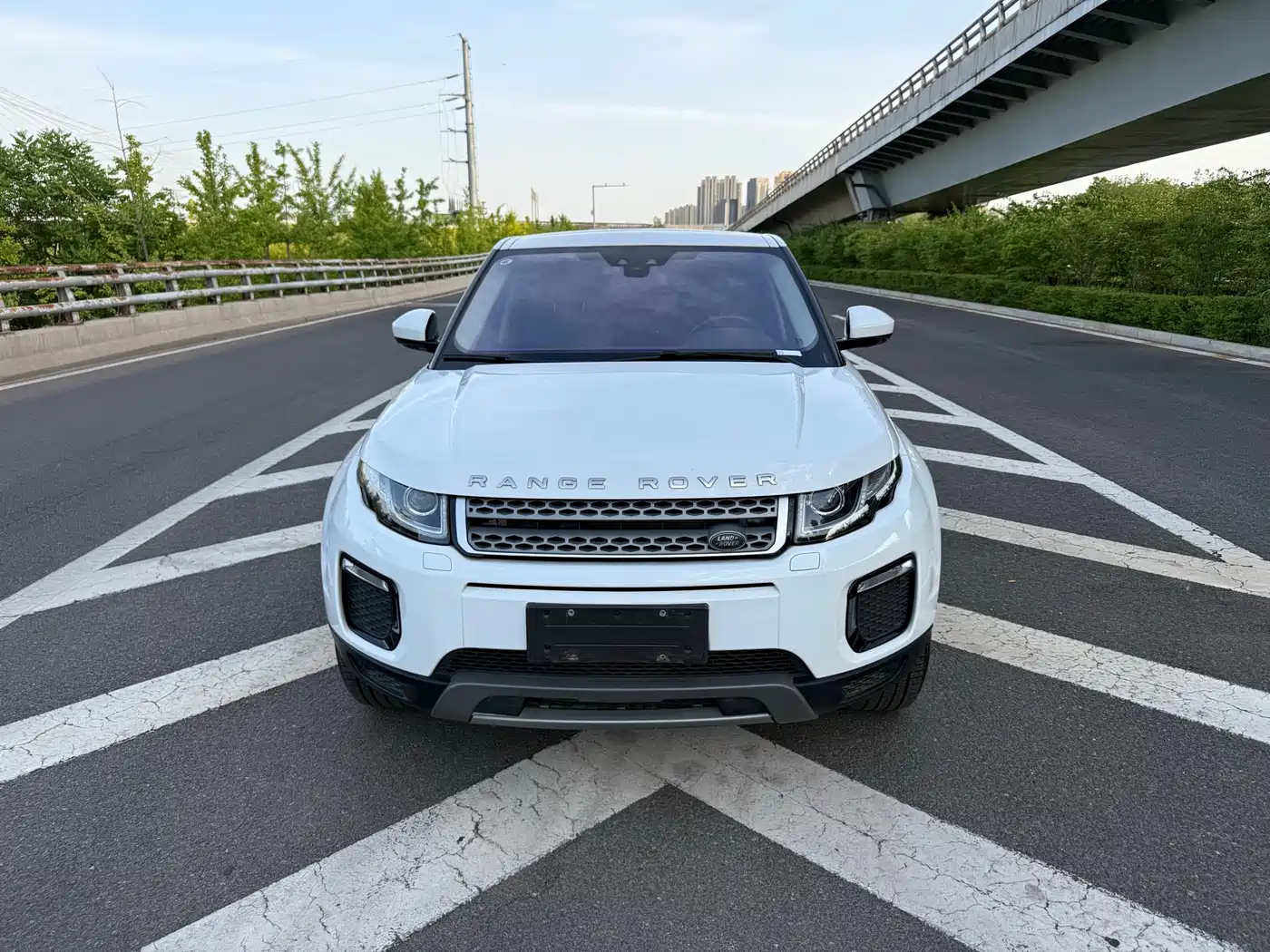 Land Rover Range Rover Evoque 2018 240PS SE Smart Edition фото 2
