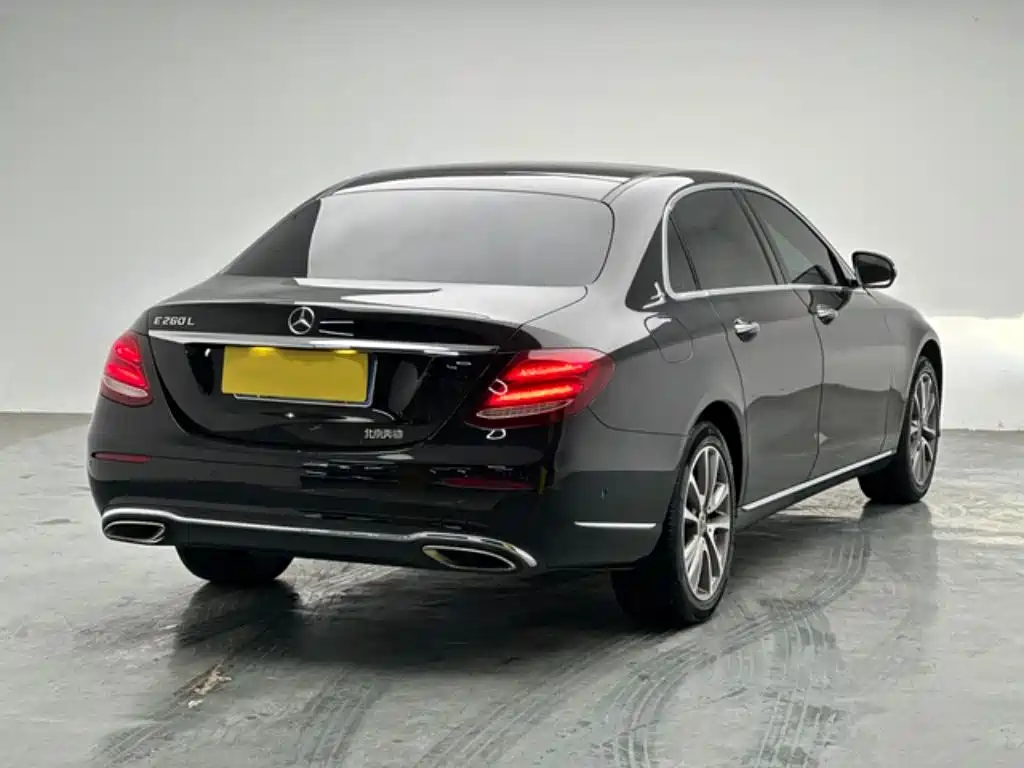 Mercedes-Benz E-Class 2019 E 260 L фото 4