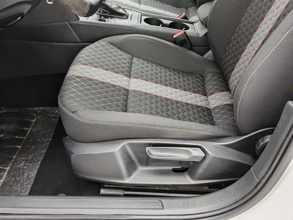 Volkswagen Lamando 2019 230TSI DSG Trend Edition China V фото 20