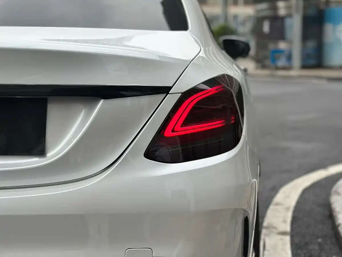 Mercedes-Benz C-Class 2021 C 260 L Sport Starry Exclusive Edition фото 9