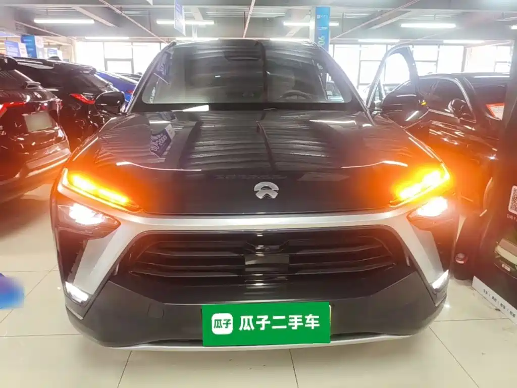 Фото 3 - NIO ES8