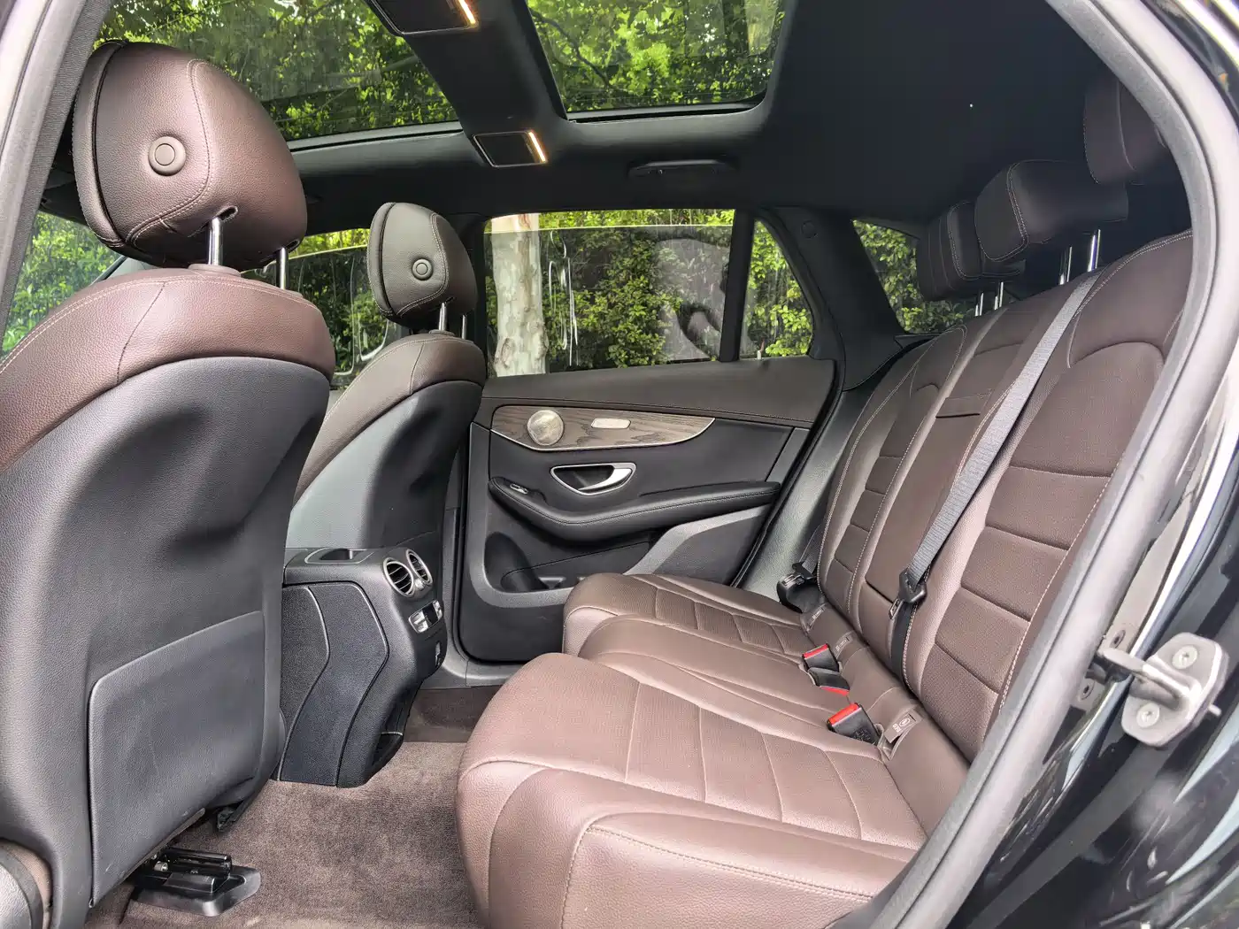Mercedes-Benz GLC 2022 Facelift GLC 260 L 4MATIC Luxury Model фото 8