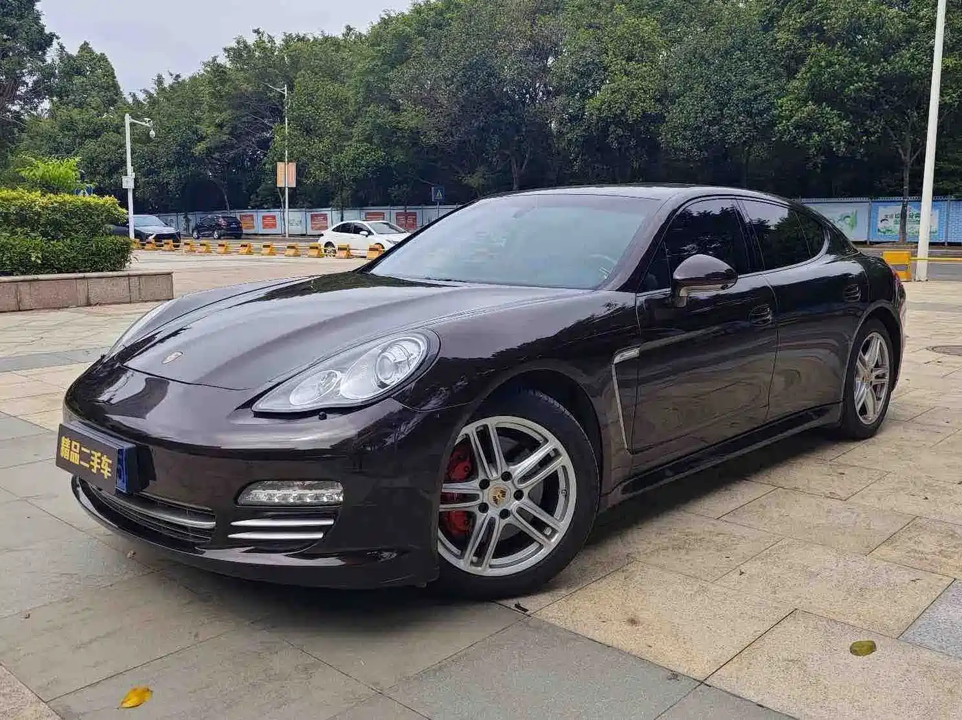 Porsche Panamera 2013 Panamera 4 Platinum Edition 3.6L