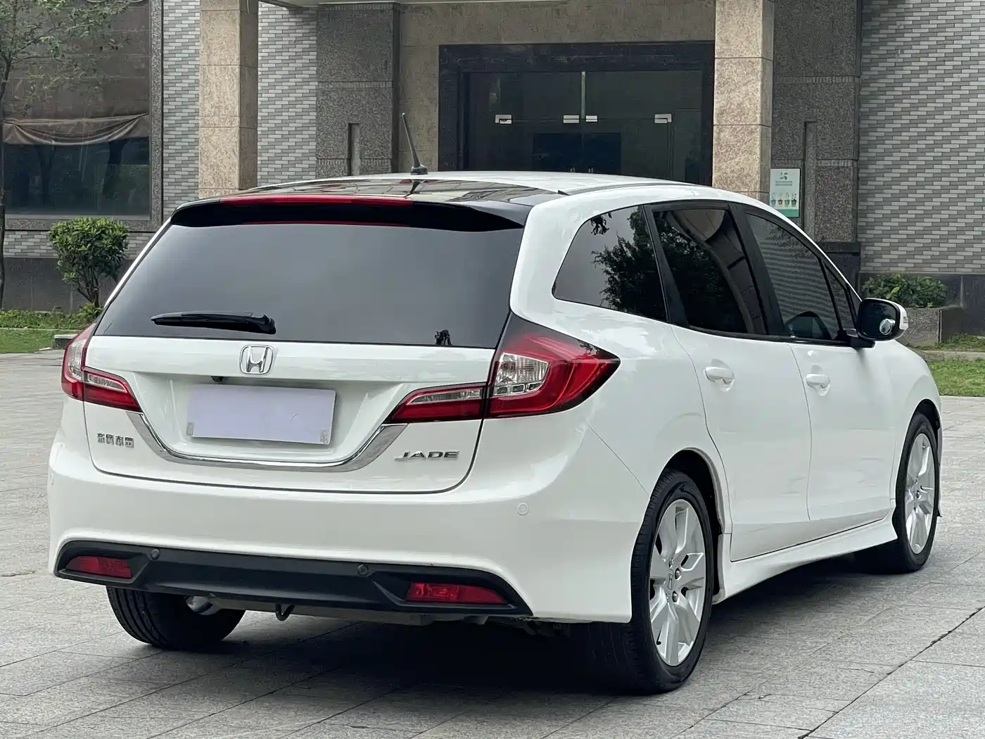 Honda Jade 2014 2013 1.8L Automatic Comfort Edition 5-seater