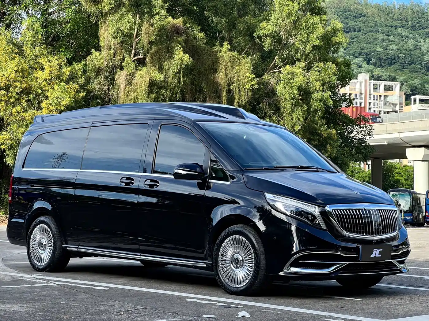 Mercedes-Benz V-Class 2022 V 260 L Long Wheelbase Luxury Edition фото 3