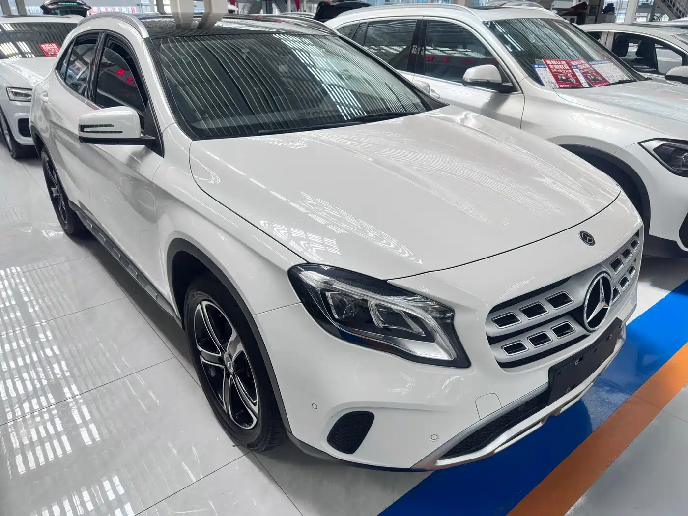 Mercedes-Benz GLA 2018 GLA 200 Fashion фото 3