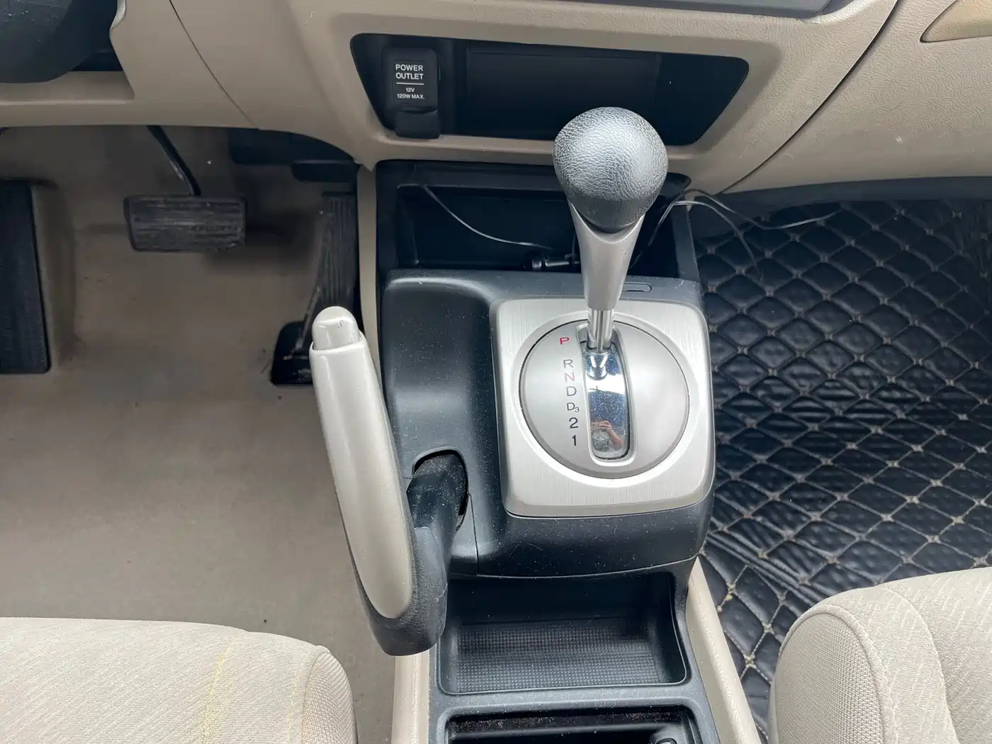 CIIMO CIIMO 2014 2012 1.8L Automatic