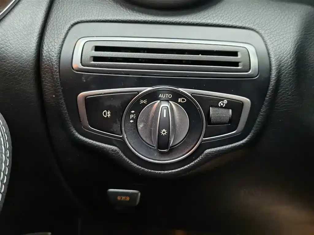 Mercedes-Benz GLC 2022 Model GLC 260 L 4MATIC Luxury Edition фото 21