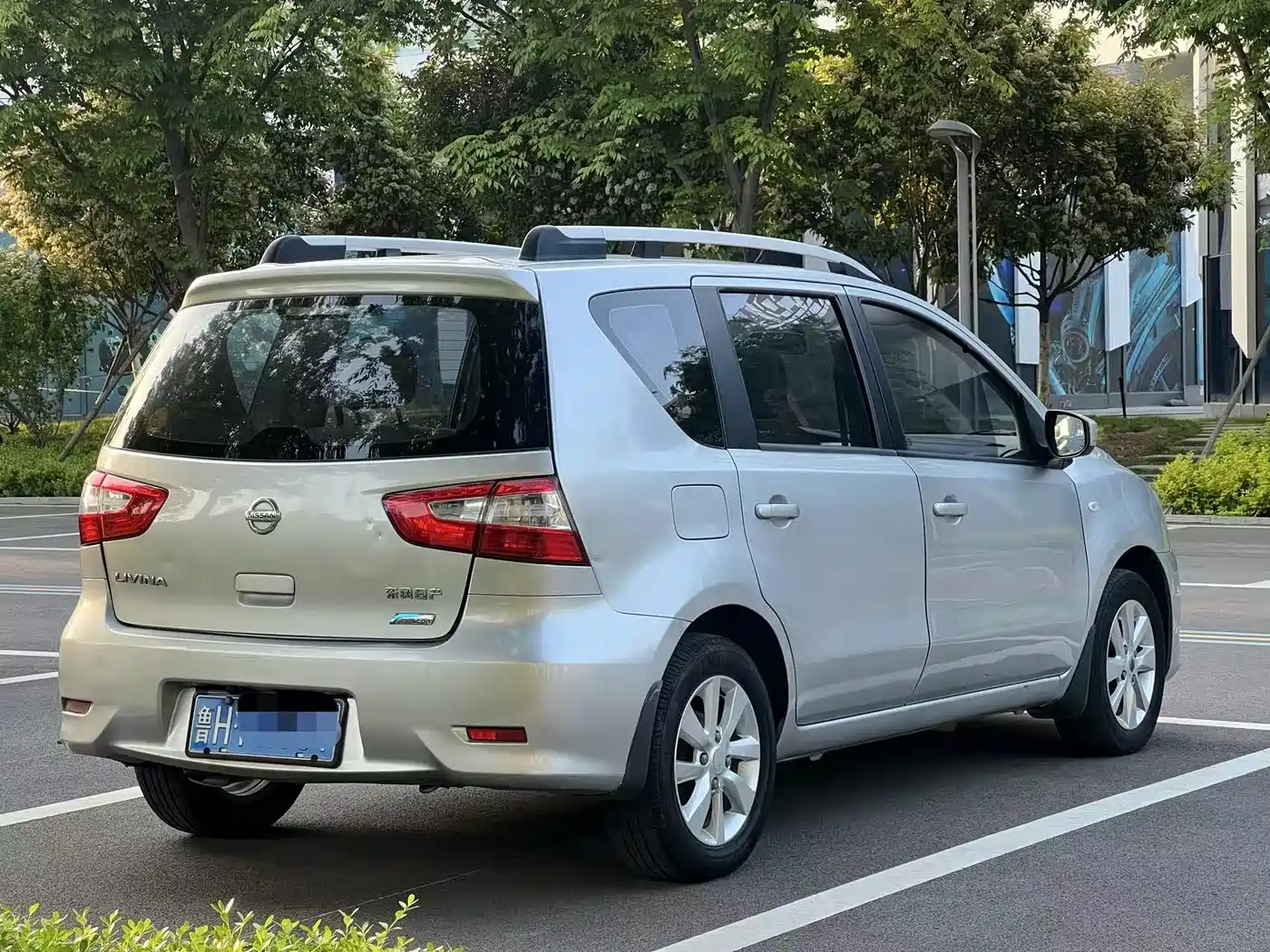 Nissan Livina 2014 2013 1.6XE CVT Comfort
