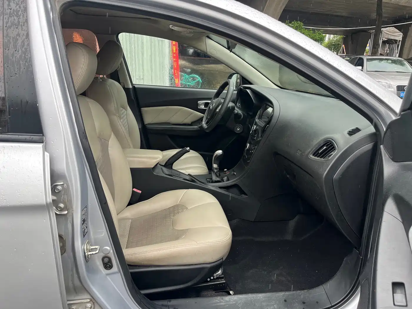 GAC Trumpchi Trumpchi GA3S Vision 2015 2014 1.6L Manual Luxury ESP Edition