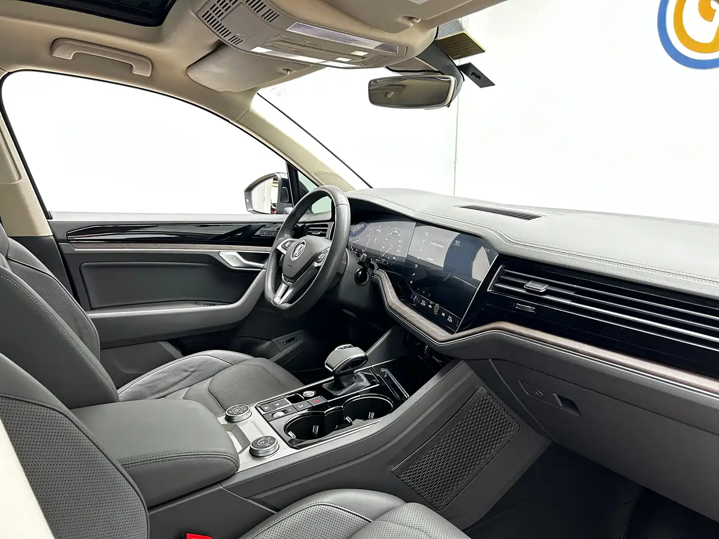 Volkswagen Touareg 2020 3.0TSI Enjoyment Edition China VI фото 19