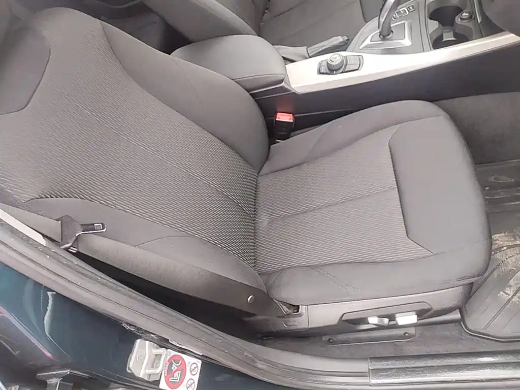 BMW 1 Series (Import) 2015 120i Leading фото 25