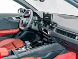 Фото 17 - Audi A4L
