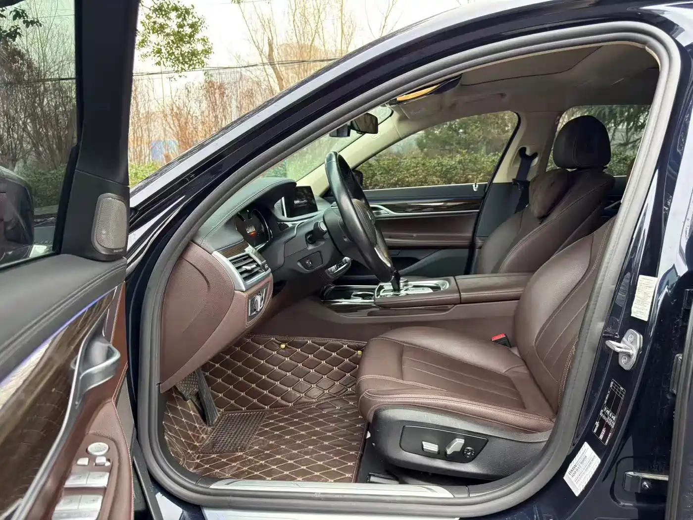 BMW 7 Series 2018 730Li Leading Type Excellence Package фото 8