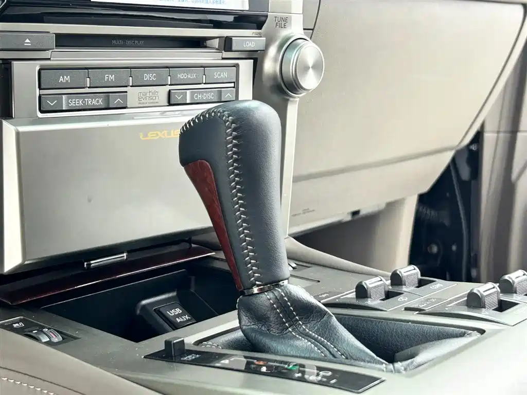 Lexus GX 2012 400 фото 10