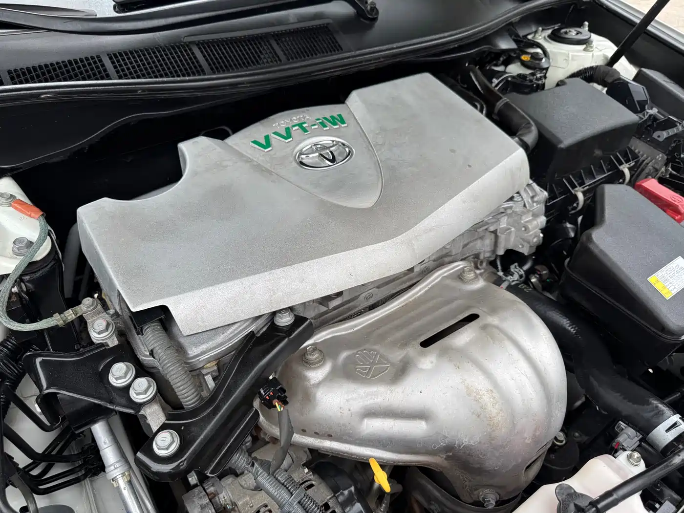 Toyota Camry 2015 2.0G Leading Edition фото 16