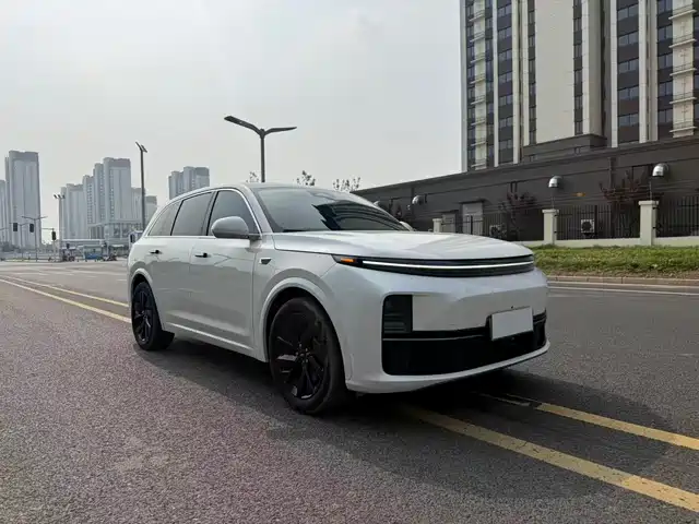 Li Auto L7 2023 Pro
