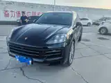 Photo 1 - Porsche Cayenne
