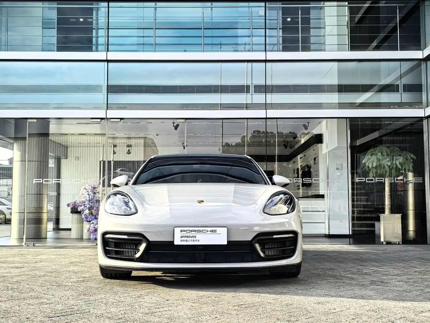Porsche Panamera 2021 Panamera 4 Executive Long Wheelbase 2.9T фото 2
