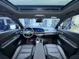 Photo 9 - Cadillac XT4