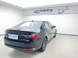 Фото 6 - Škoda Superb