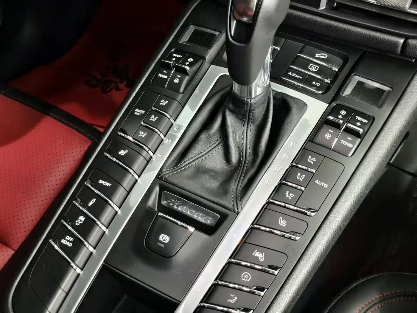 Porsche Macan 2021 Macan 2.0T фото 14