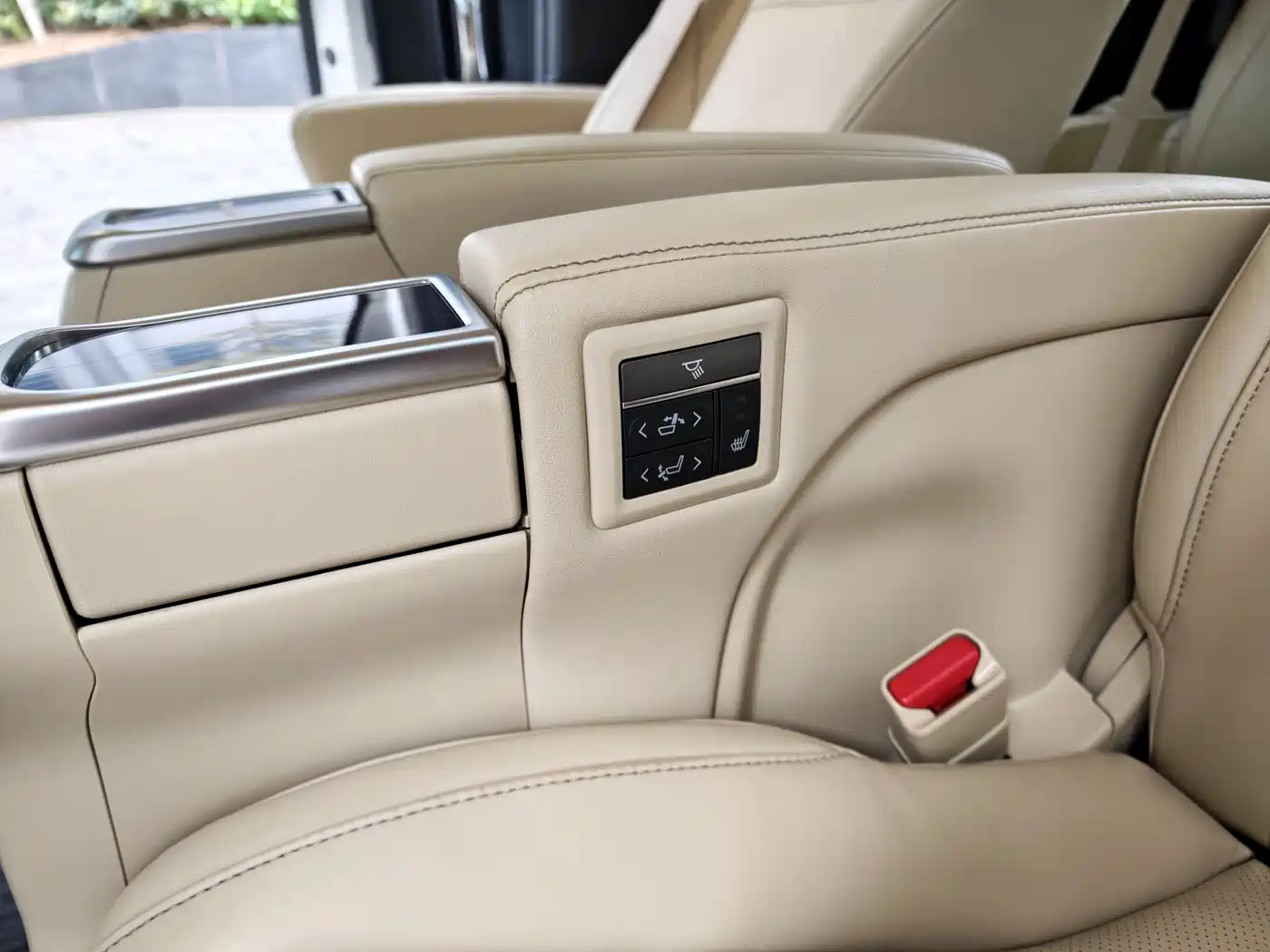 Toyota Alphard 2018 Facelift 3.5L Luxury Edition фото 13