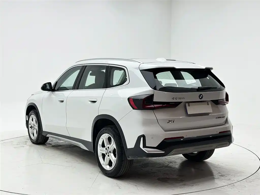 BMW X1 2023 sDrive20Li X Design Package фото 4