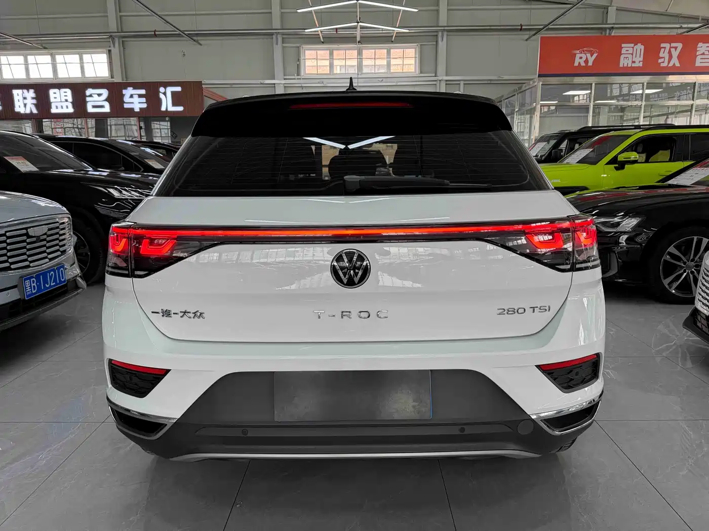 Volkswagen T-ROC 2023 280TSI DSG 2WD Time Edition фото 5